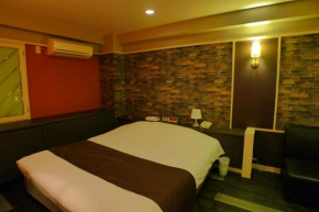 Отель Hotel GOLF III Atsugi (Adult Only)  Ацуги